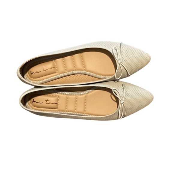 Me Too Pointed Perforated Taupe Flats Size 8 - Picture 7 of 9